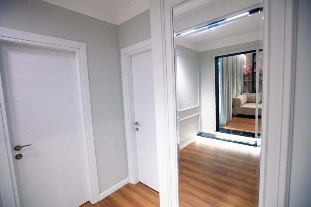 Luxury Apartment At Condor Center Tirana Buitenkant foto